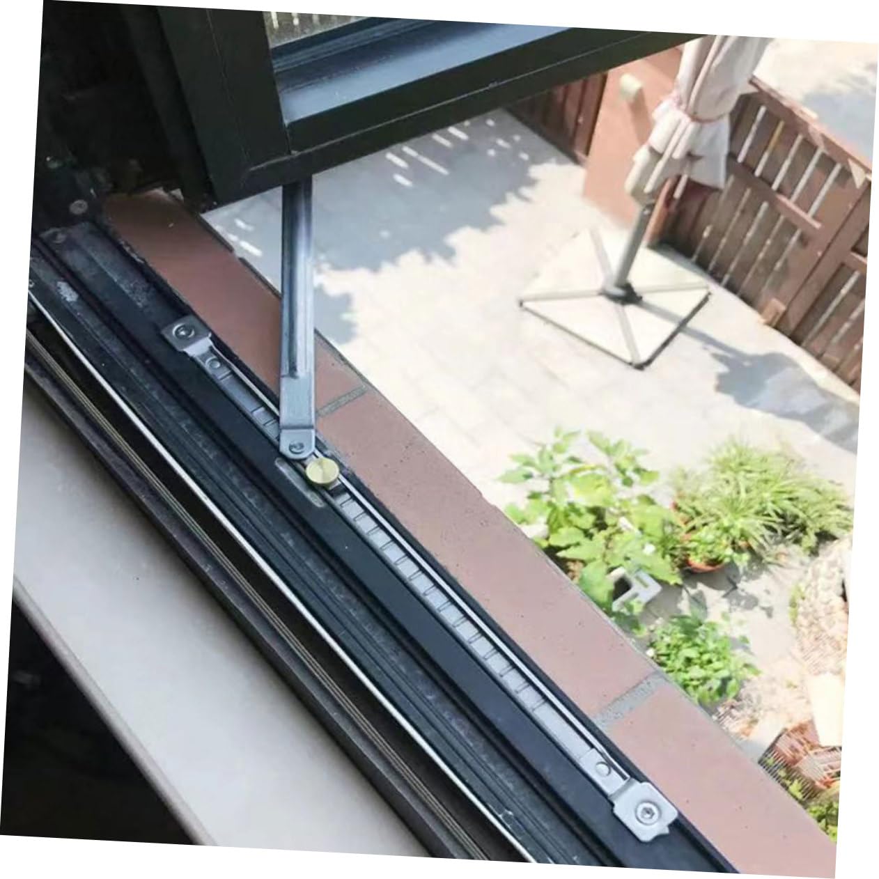 STOBOK 5 Stück Fensterfeststeller ohne Bohren Verstellbare Sicherheitsstange für Winddicht und Installieren für Verschiedene Fenstergrößen Schützt Unbefugtem Zugang
