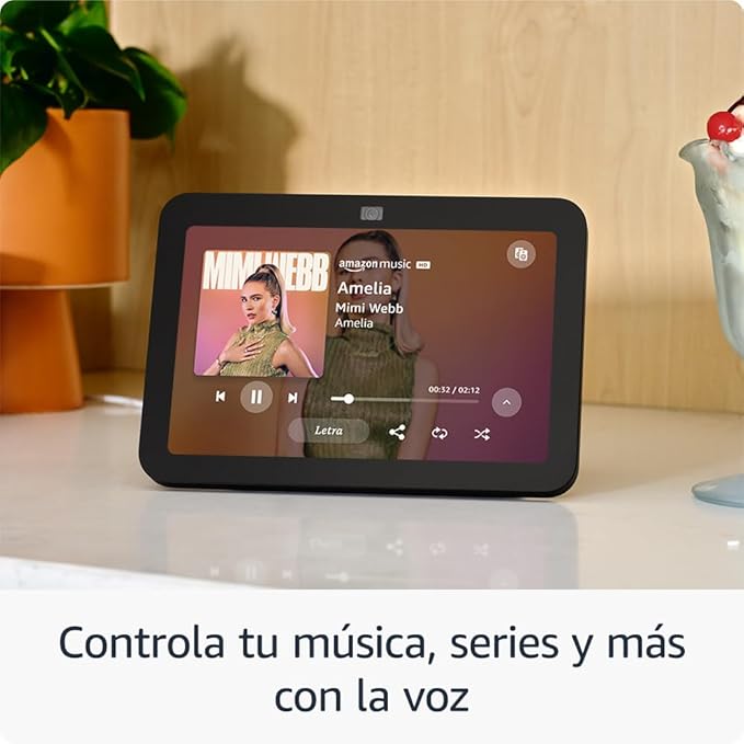 Echo Show 10 adaptándose a cualquier espacio del hogar (Amazon)