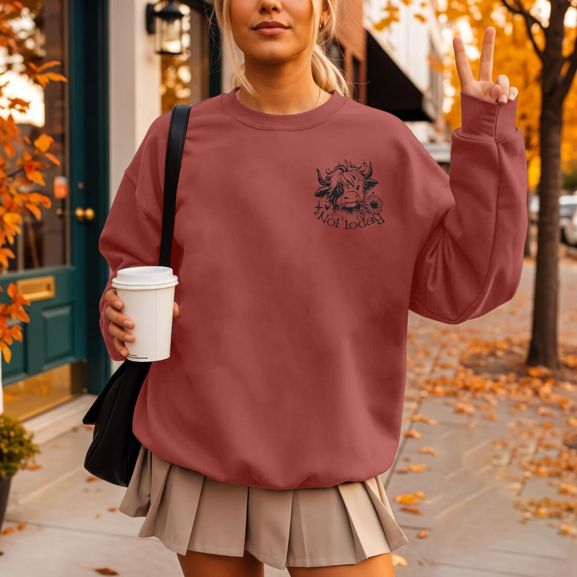 ASTANFY Highland Cow Sweatshirt Women Embroidered Cows Graphic Sweater Western Cowgirl Sweatshirts Farm Long Sleeve tops - Image 6