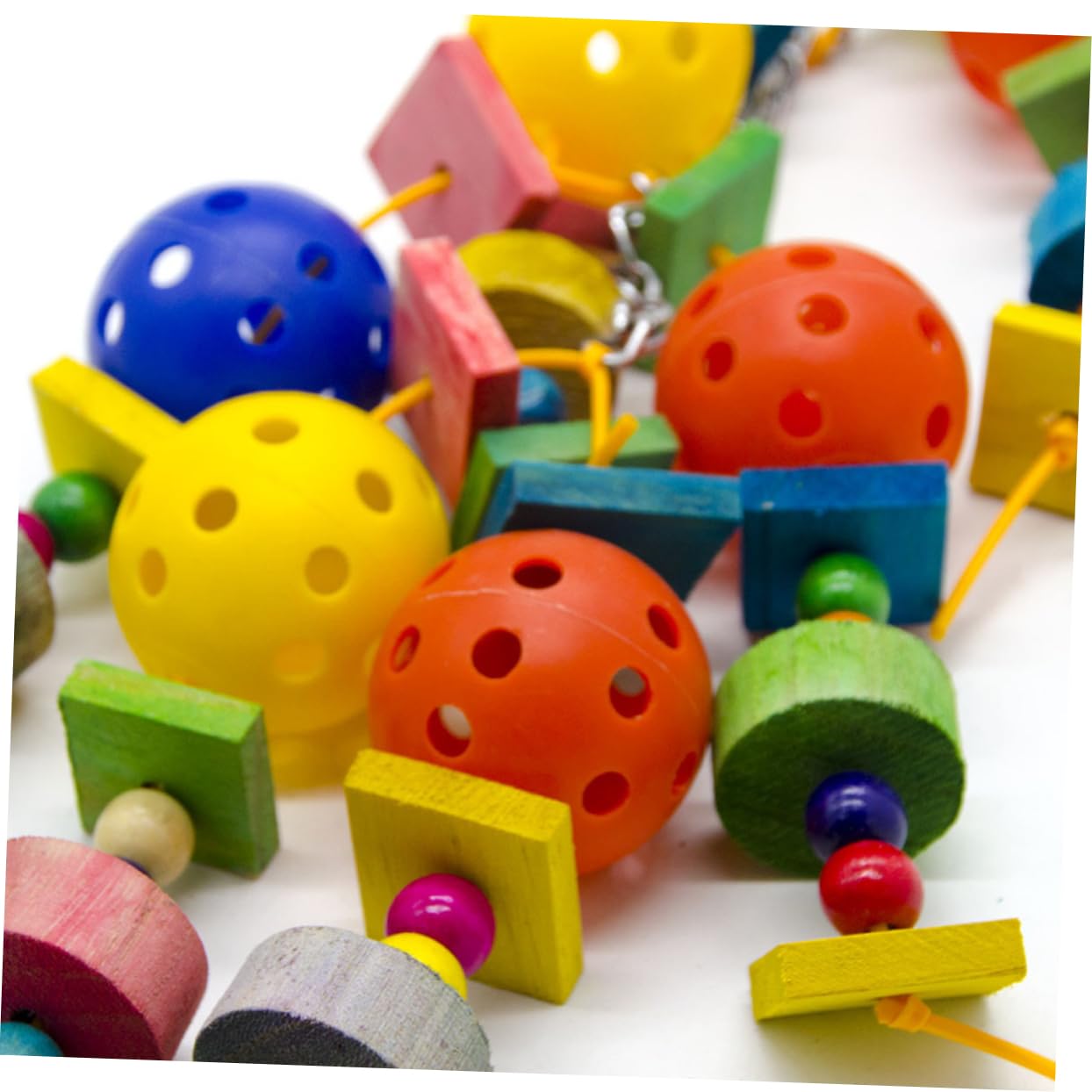 DOITOOL 3piezas Juguete Colgante para Pájaros Bloques De Madera y Bolas Huecas Diversión y Ejercicio para Periquitos Cotorritas y Loros Material Seguro para Mascotas