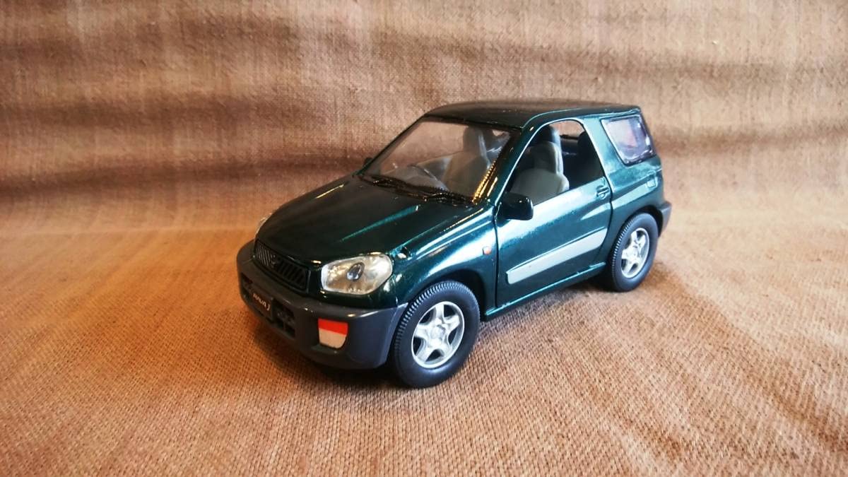 Amazon.co.jp: 1/24 ミニカー RAV4 J ミニカー ミニカー 深緑M 全長約