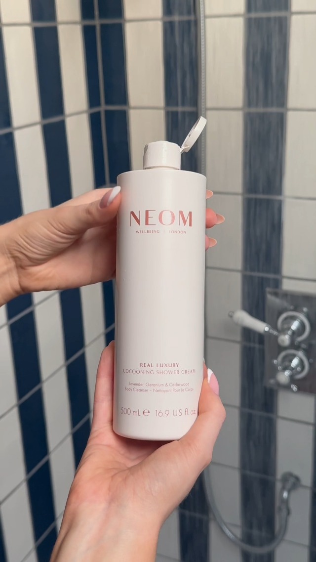 NEOM Real Luxury Cocooning Shower Cream, 500ml | Lavender