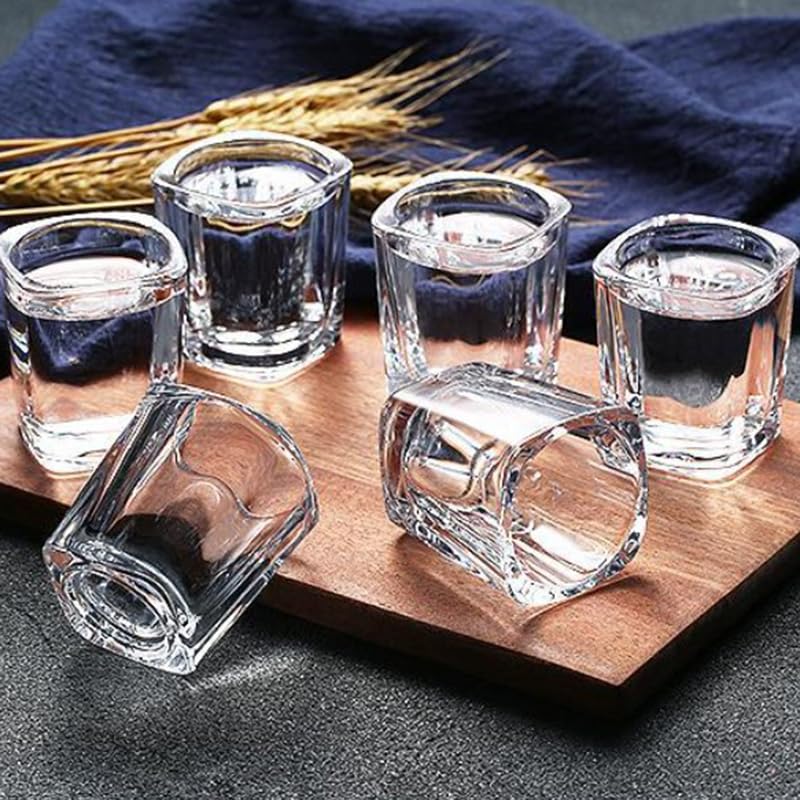 Kristallgläser 6-teiliges Set, Weingläser, transparente Glasbecher, exquisite Cocktailgläser, Whiskyglas, Bar, Brandy-Bierbecher(100ml)
