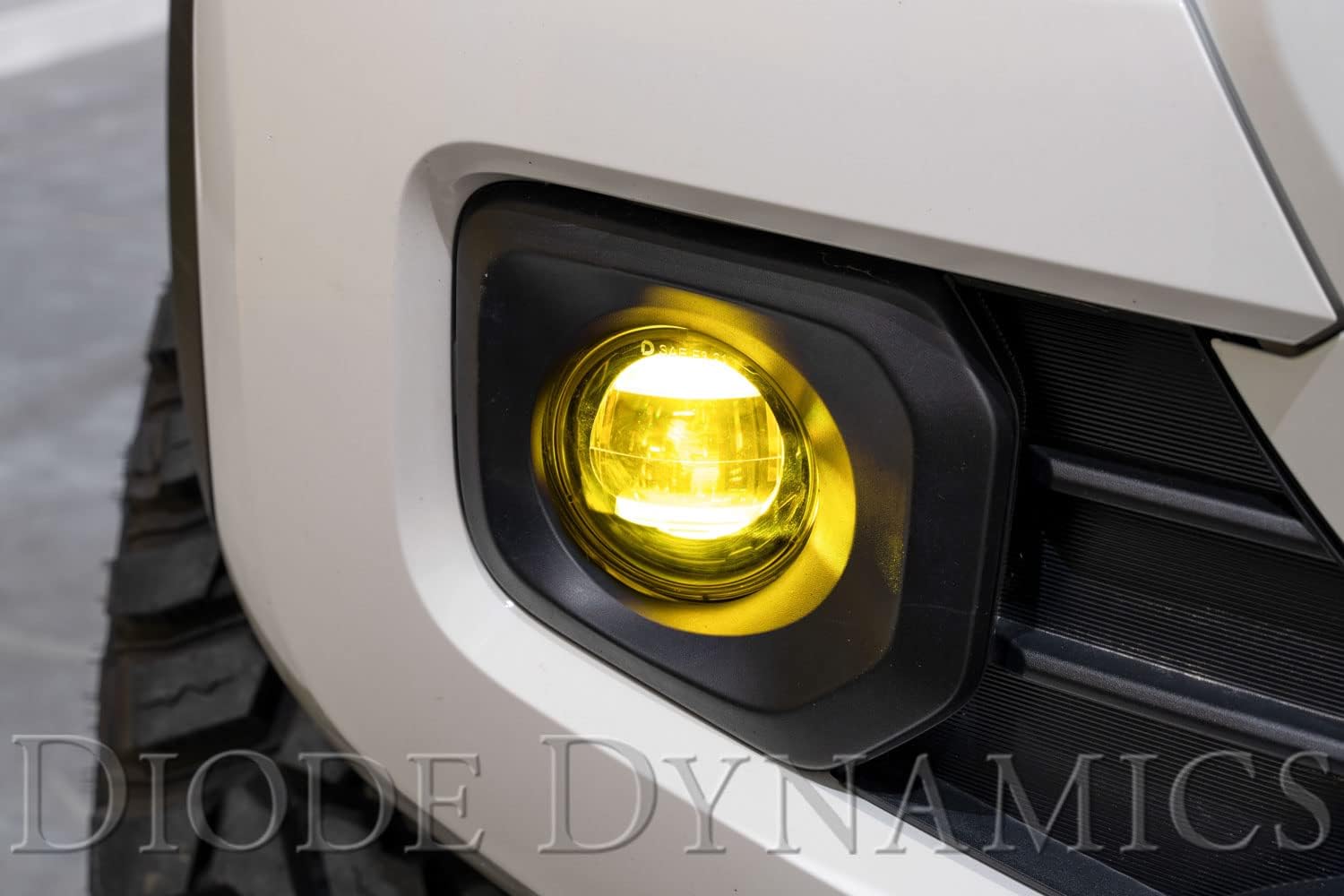 Diode Dynamics Elite Series Type B Fog Lamps compatible with Lexus/Subaru/Toyota Tacoma, 4Runner, RAV4 (pair), Cool White (6000K)