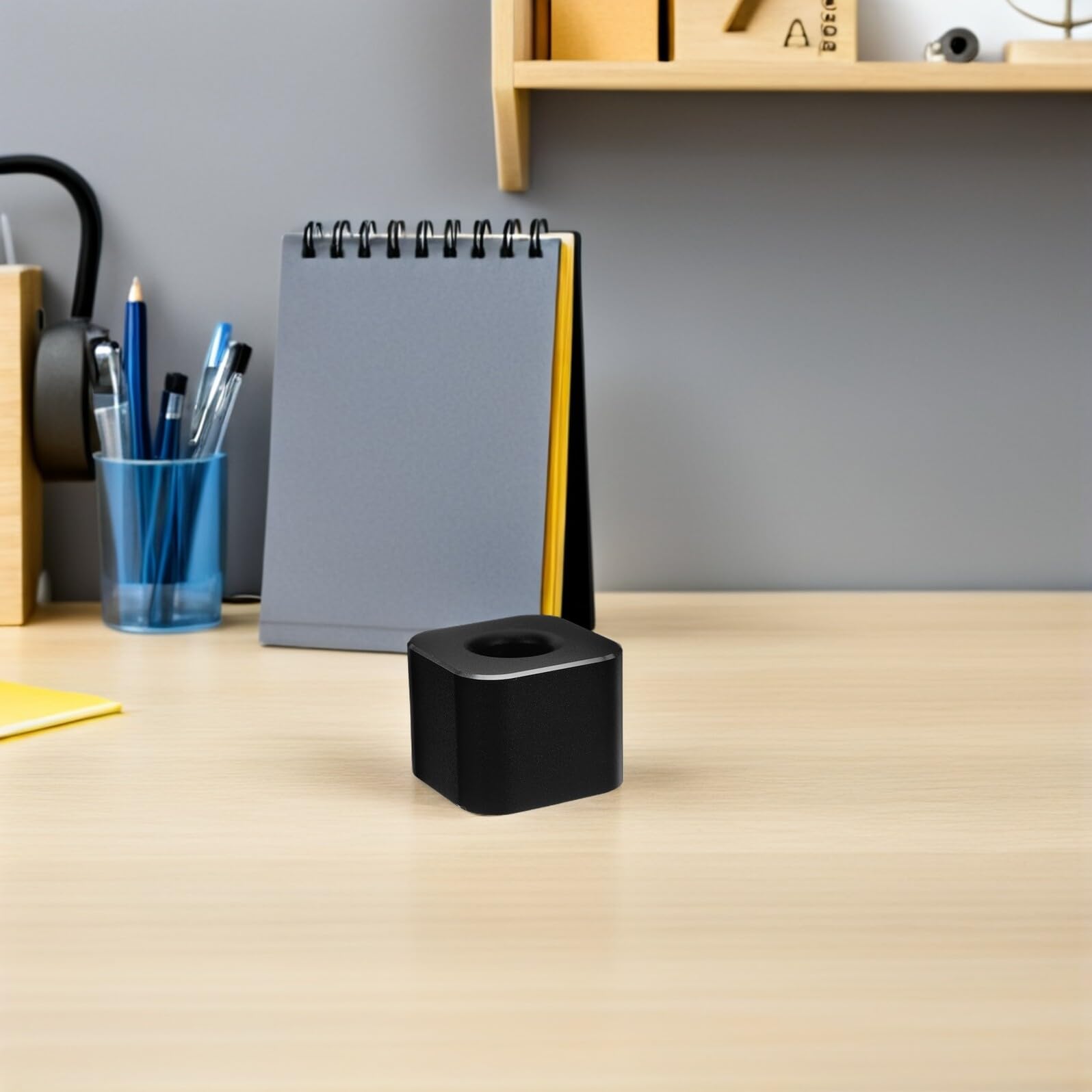 Mobestech Portapenne in Metallo 4 Pezzi in Lega di Alluminio Nero | Base Quadrata, Design Moderno e Compatto, per Scuola e Studio, Superficie Resistente e Facile da Pulire
