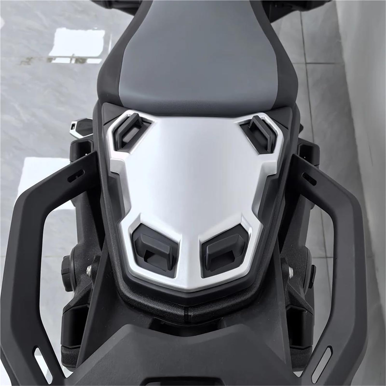 Carenatura Sezione Coda Coprisella Posteriore Per Moto (Carenatura) Per BMW R1300GS R1300 GS 2023 2024 2025 Accessorio Copertura Posteriore Per Sella Passeggero(Argento)