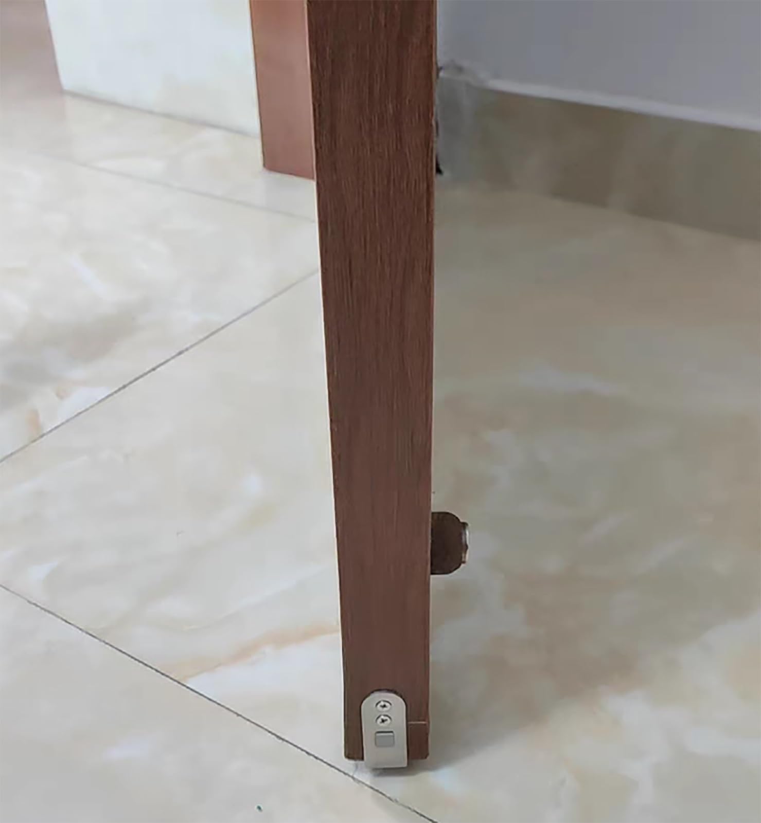 Spazzatura inferiore della porta automatica in alluminio | Diverse dimensioni for porte commerciali in legno: chiusura automatica a caduta(57in/145cm)