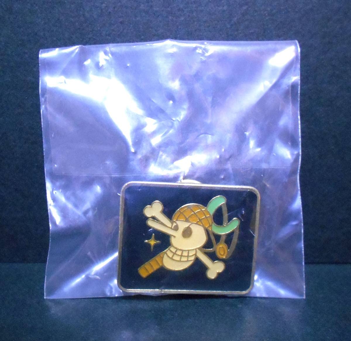 Amazon.co.jp: K ワンピース ピンバッジ ウソップ 海賊旗 マーク