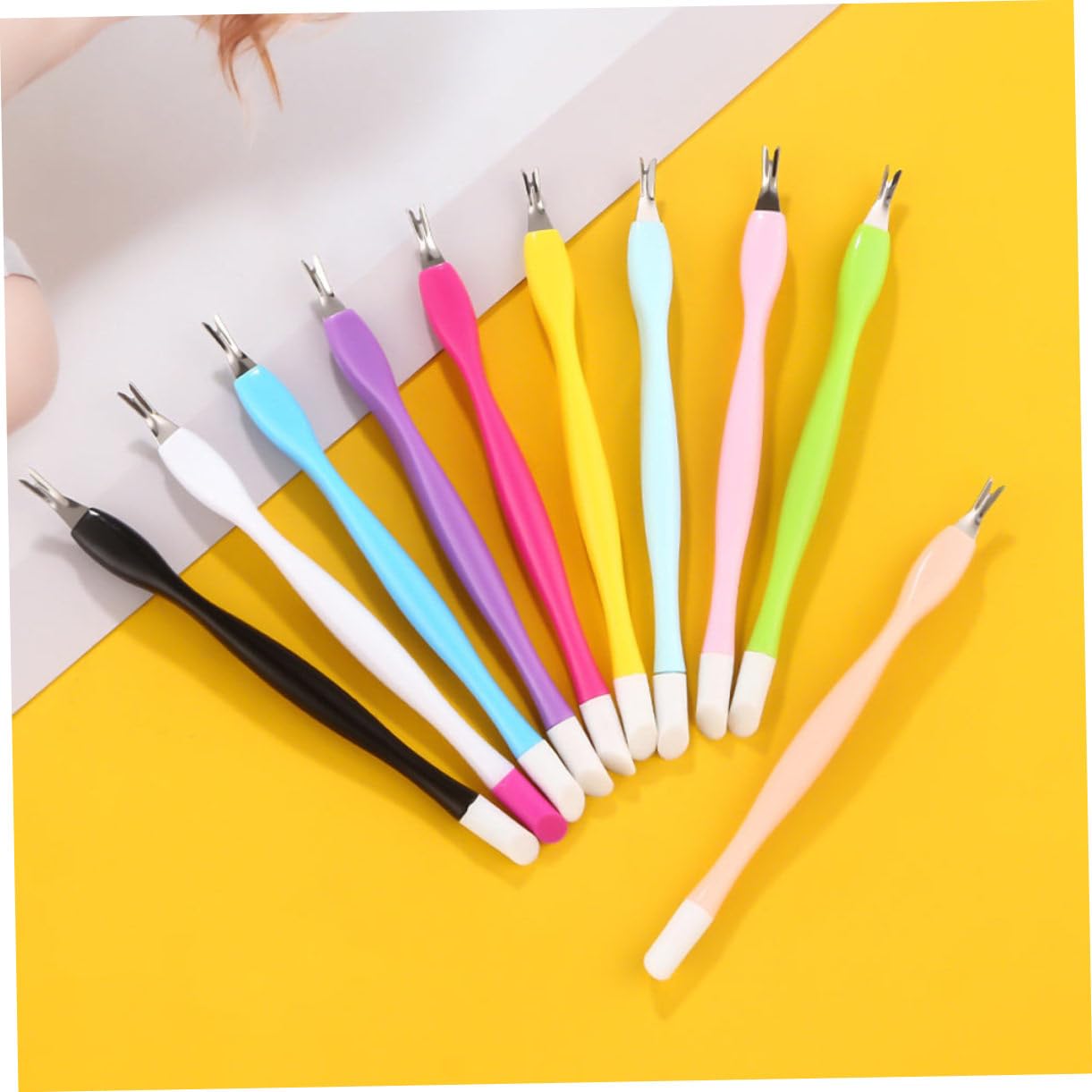 BIUDECO 2sets Professional Nail Plastic Handle Cuticle Trimmer Cleaner Remover Forks 15pcs*2