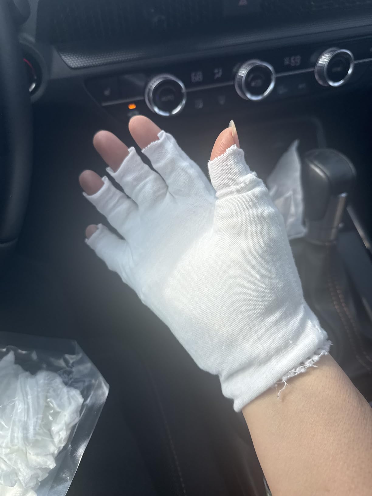ValueBargain 3 Pairs Cotton Gloves for Sleeping, Cotton Gloves for Dry Hands Sleeping for Women & Men, Breathable Moisturizing Hand Glove for Dry Skin Care, Overnight Hydration (White)