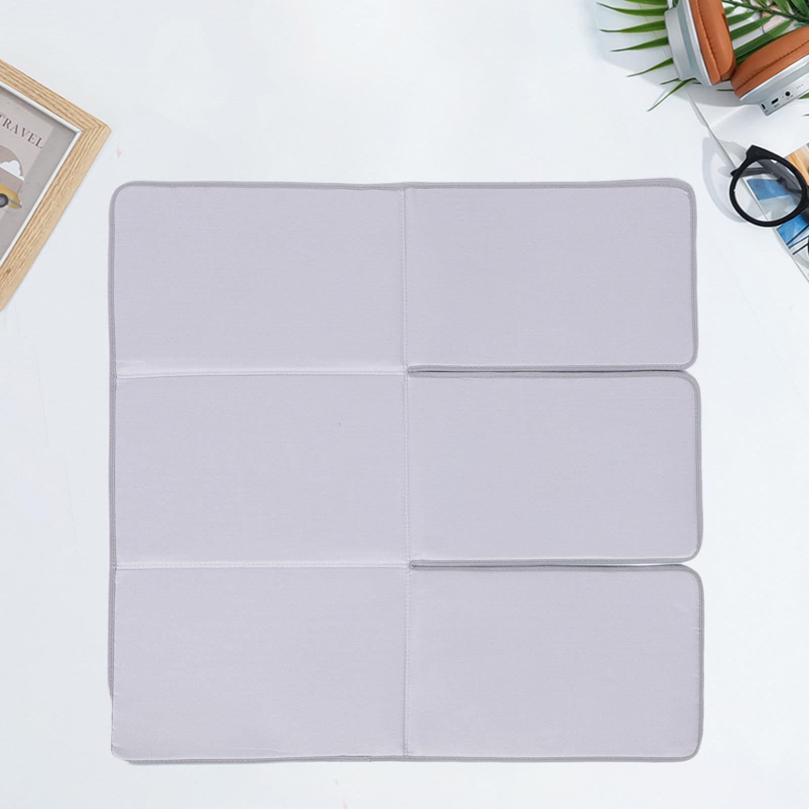 Faltbare Bügelmatte mit 6-falt Design, Pp Platte und Stoff | Tragbar für Reisen und Tischnutzung, Stabile Zubehörlösung, 1 Stück, Grau, Hitzebeständig