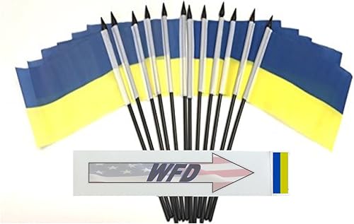 Miniatura 101 de Banderas de escritorio de Nicaragua, paquete de 12 banderas pequeñas de poliéster de 4 x 6 pulgadas en miniatura para mesa de oficina, pequeñas