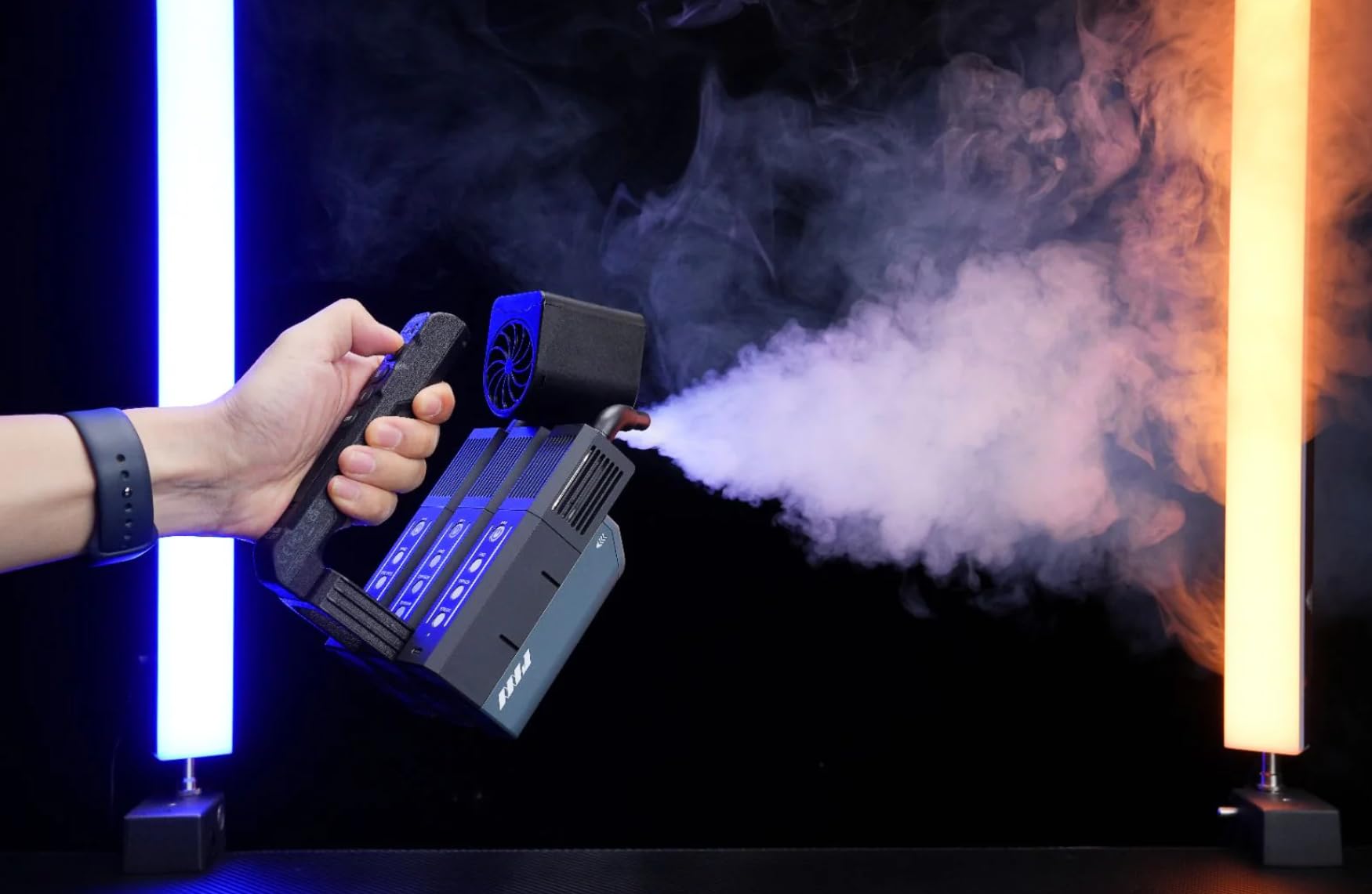 PMI SmokeNINJA PRO TRIDENT KIT – 1500W Portable Fog Machine Set (3 Units), 3-Min Burst, 3x Fast Recovery, USB-C Control – Perfect for Photography, Events, Parties & Halloween