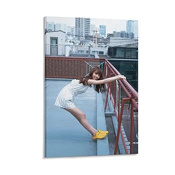 Amazon.co.jp: 乃木坂46佐藤楓ポスター下着セクシー プリント