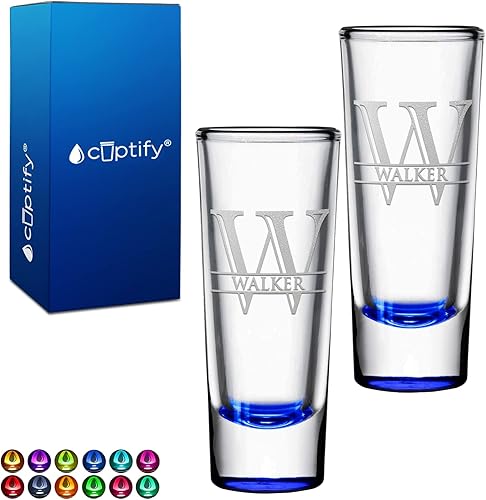 Juego de 2 vasos de chupito personalizados con parte inferior azul personalizada de 2 onzas, inicial de vaso de chupito cordial y nombre para