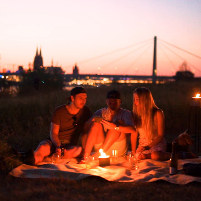 Betonfeuer® 'Fuego' - Stilvolles Tischfeuer aus Beton für Outdoor-Abende | Beske