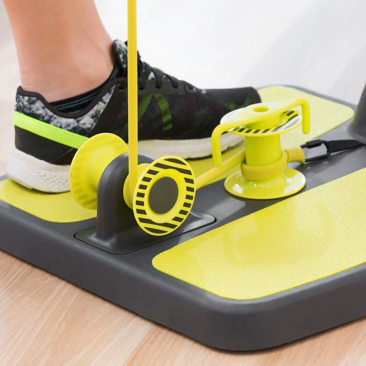 InnovaGoods Piattaforma Fitness Multifunzione - Glutei e Gambe, con Manuale Esercizi, Rafforza Tono Muscolare, Design Compatto, Nero/Giallo, Metallo PVC Gomma