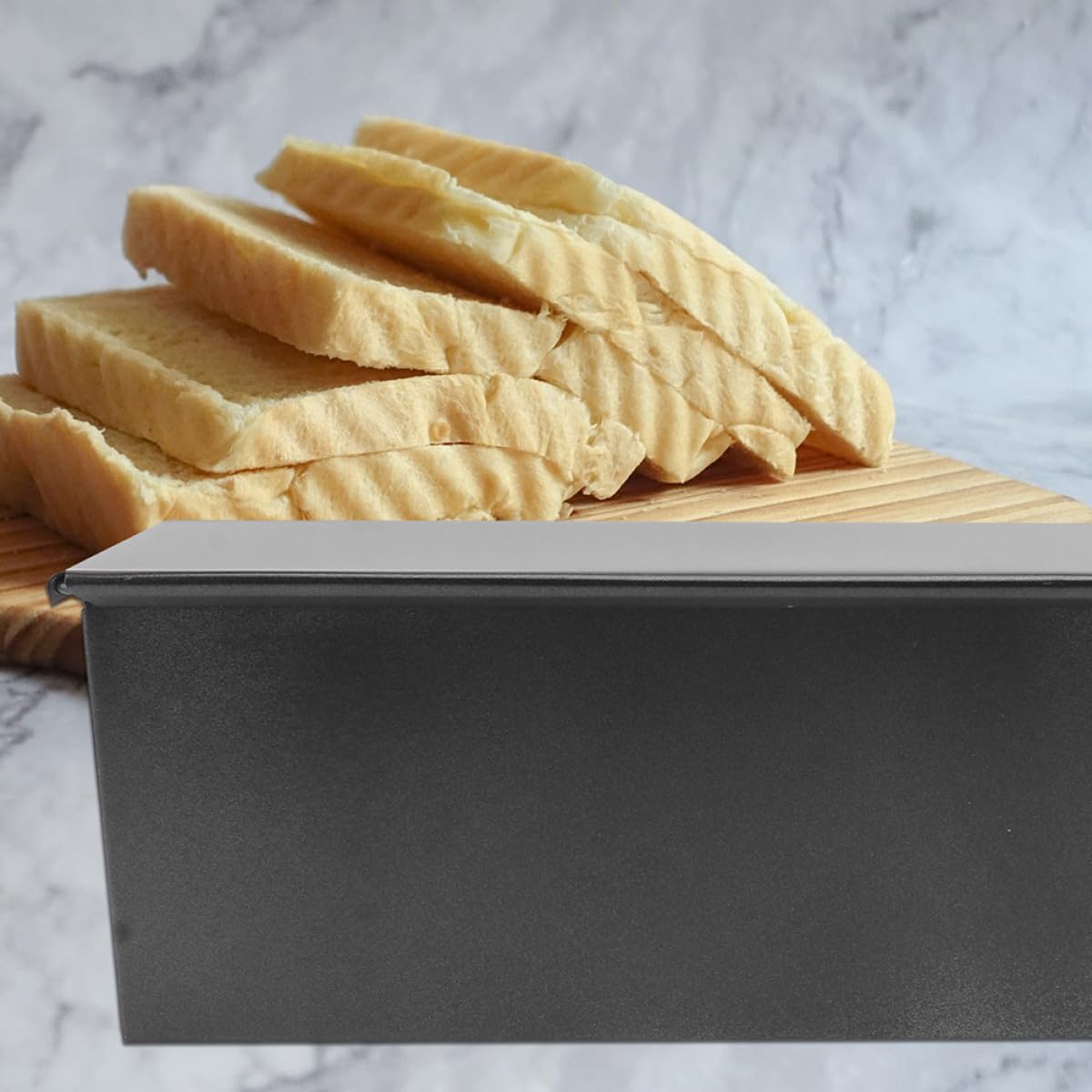 Stampo per Pane Tostato in Ferro Coperchio Antiaderente, Leggero e Semplice, la Preparazione di Pane Fatto in Casa e Toast Croccanti