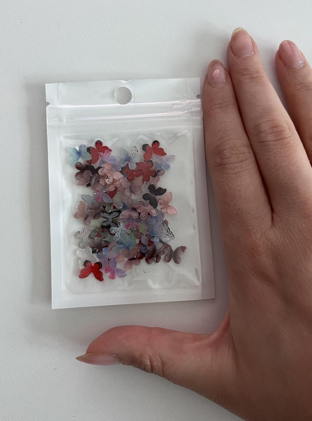 60 Stück Mikro Schmetterling Resin,Sortiert Bunte Kleine Schmetterlinge