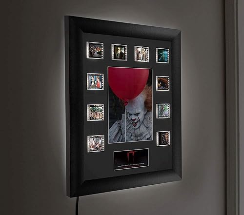 Miniatura 3 de Trend Setters  IT  Pennywise el payaso bailarín y el globo  FilmCells 11" x 13" Mini Montage Presentación - Con diez (10) clips de película de 1.378