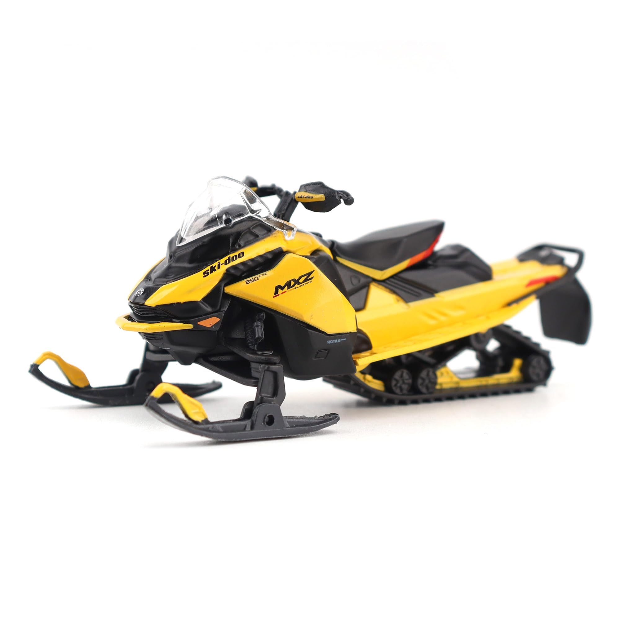 Amazon.com: Diecast Masters BRP Bombardier Models 1:32 Scale