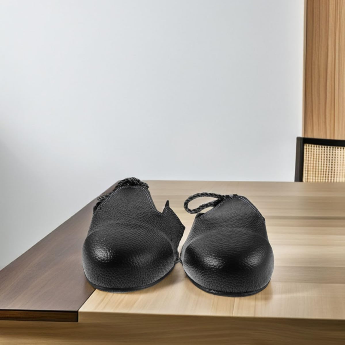 LIFKOME 2 Pairs Protective Steel Toe Covers for Shoes with Impact-resistant Design and Easy On-off, Black Pvc Safety Shoe Toe Protectors for Industrial Sites and Construction Areas