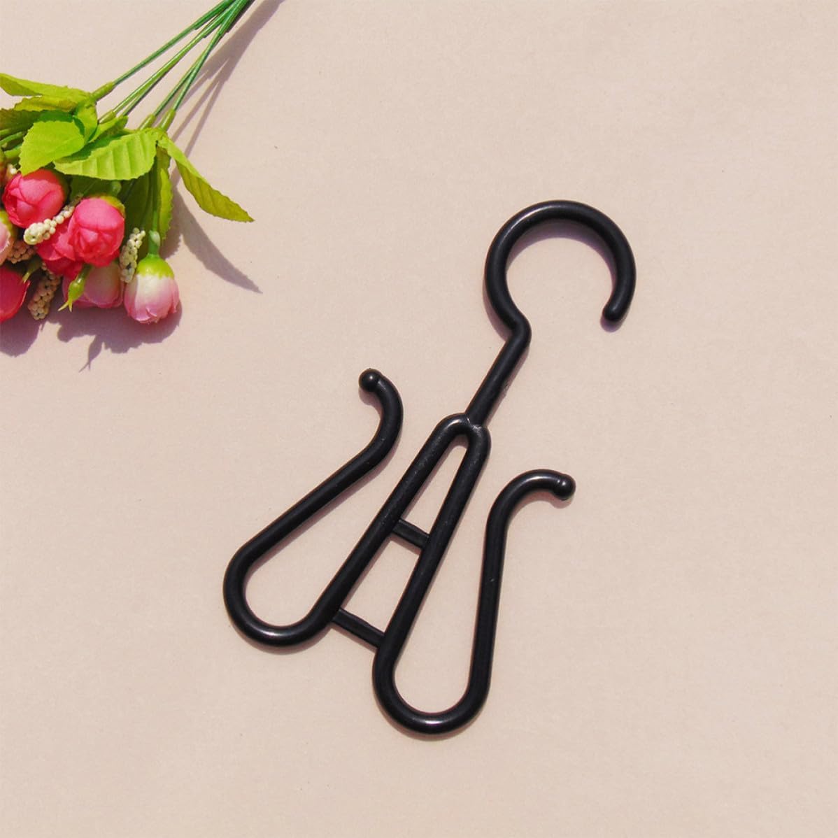 SHINEOFI 10pcs Double Hook Shoe Hangers Plastic Black for Home Storage