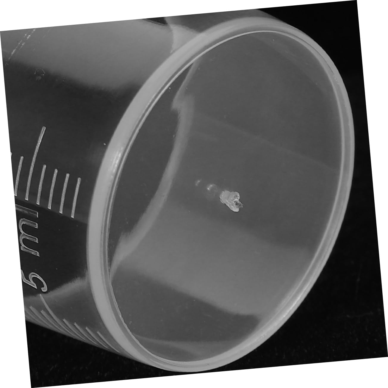 SECFOU 200pcs Clear Plastic Graduated Measuring Cups Scale Cups for Mixing Painting and Epoxy Resin Transparent Liquid Measuring Tool for Kitchen and Laboratory Use