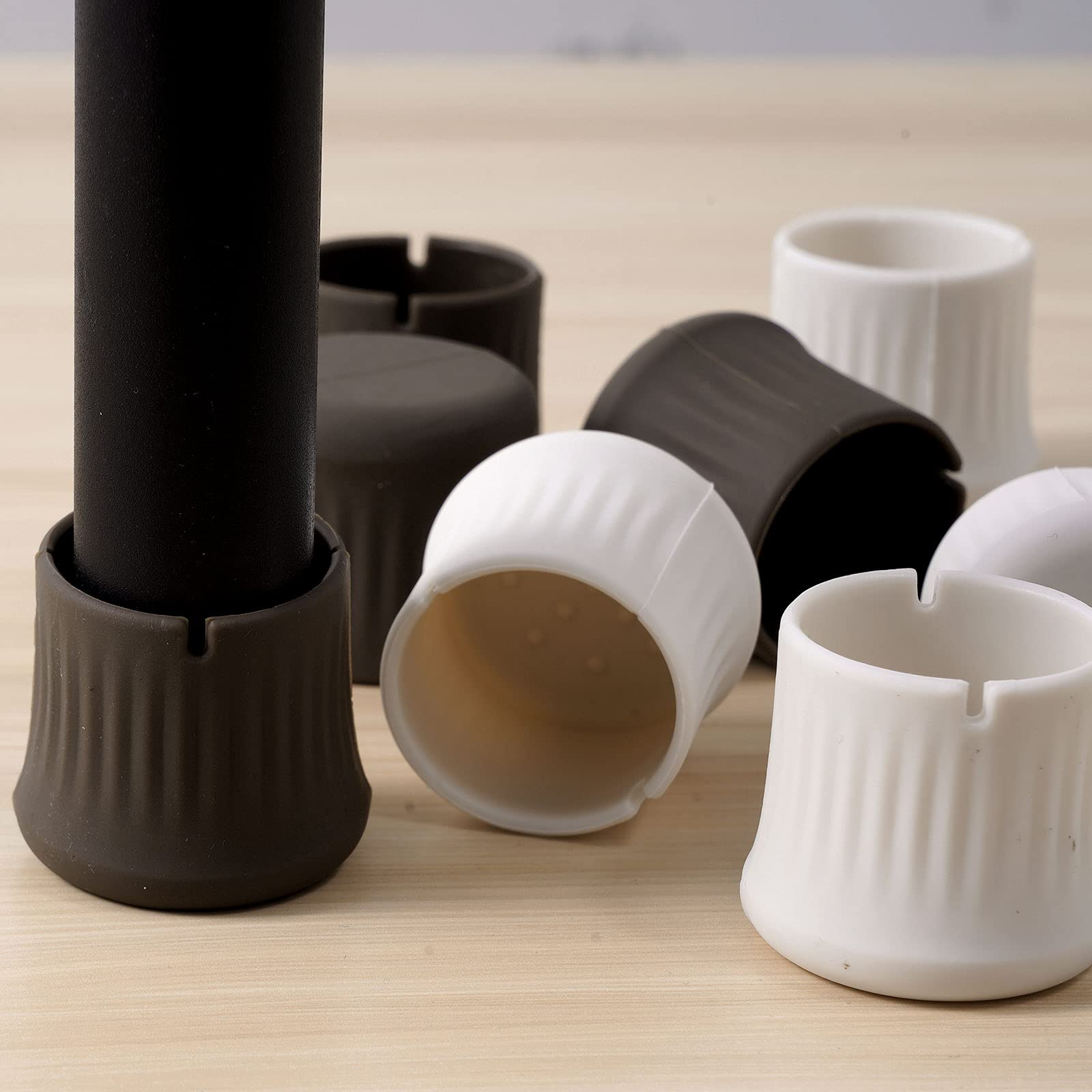 Protectores de Suelo para Patas de sillas, 4 Protectores de Silicona for Patas de Muebles, Tapones for Patas de sillas, mesas, Bares, Patios y sillas.(Brown,Square)