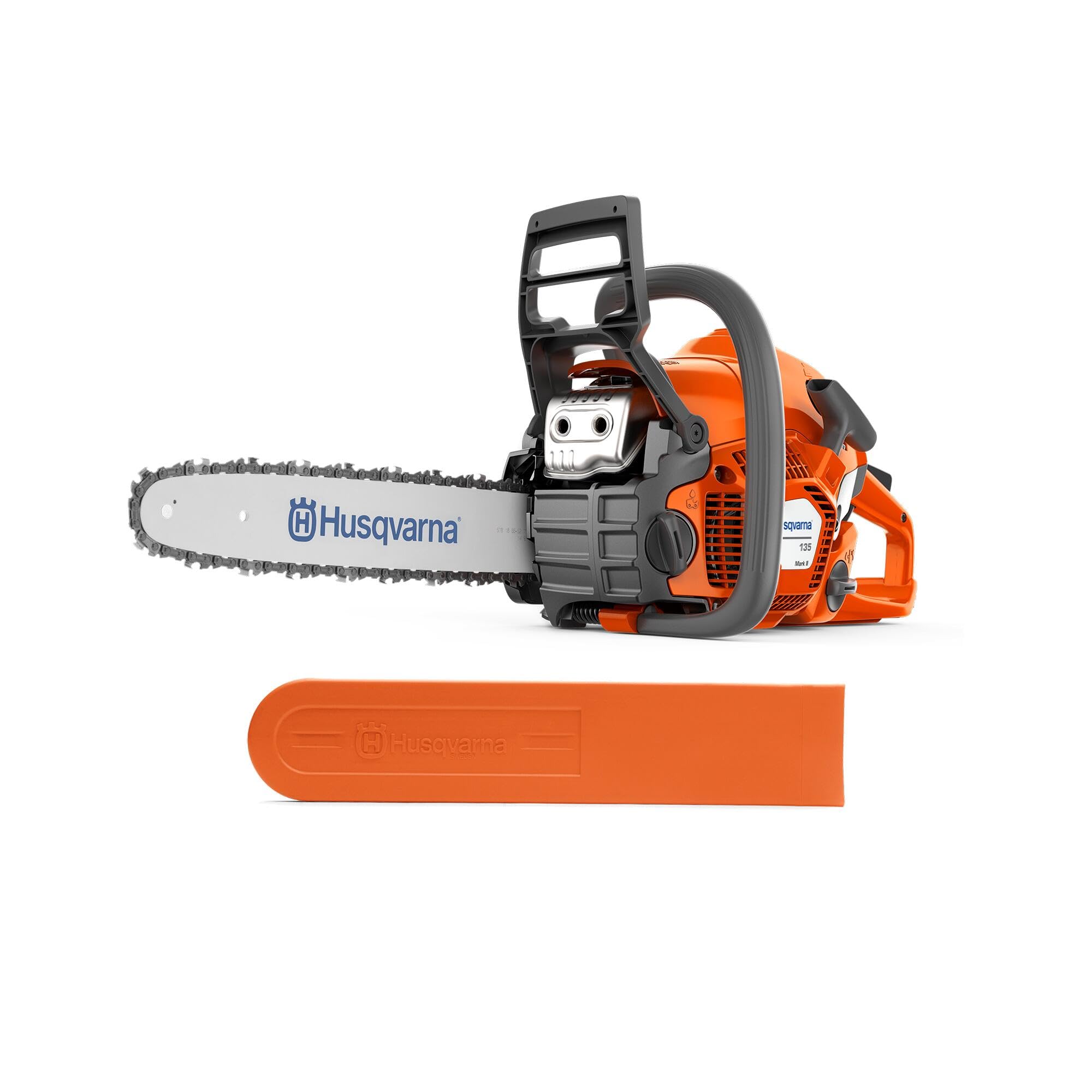 Husqvarna 135 Mark II : Tronçonneuse thermique 38 cm³ X-​Torq®, guide 35 cm, LowVib®, Smart Start®, Air Injection™. Idéale pour la coupe de bois de chauffage, l'élagage et l'entretien du jardin.