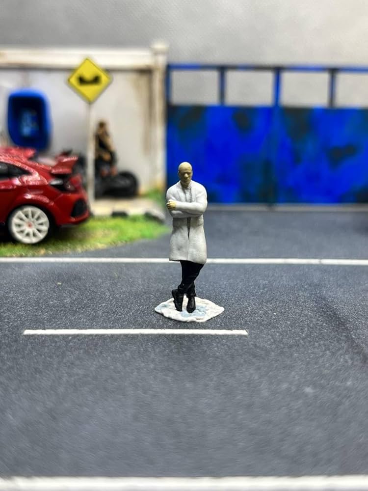 1/32 フィギュア2体　ヌミック　完成品　1/64より大　　ミニカーに 1/64 フィギュア2体 男性 ミニカーに ミニチュア 完成品
