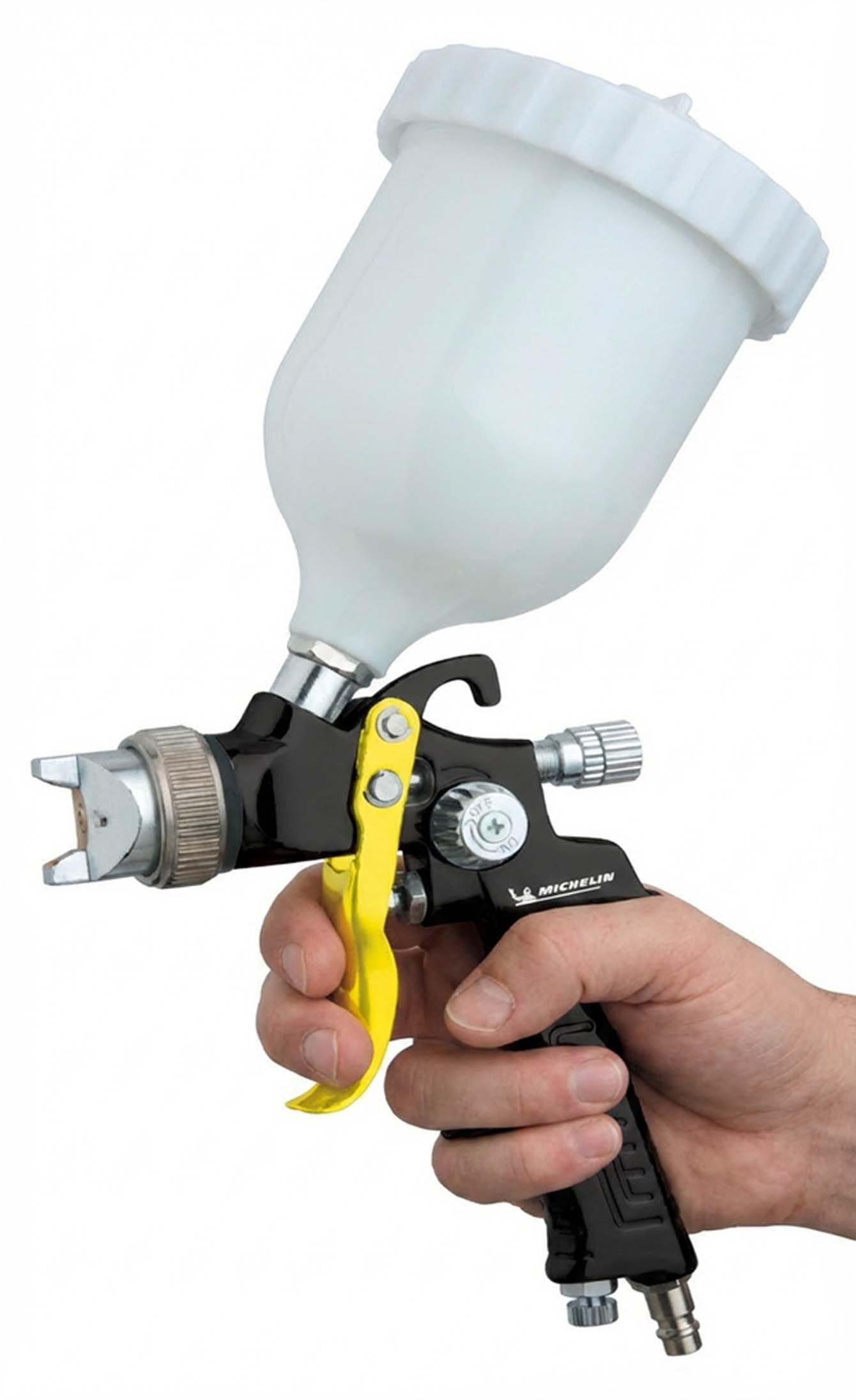 MICHELIN, Kit Accessori per Compressore 8 Pezzi (Include Tubo a Spirale 5m Completo di Attacchi Rapidi, Pistola di Gonfiaggio, Pistola di Soffiaggio, Aerografo a Gravità, Pistola di Lavaggio, 3 Ugelli