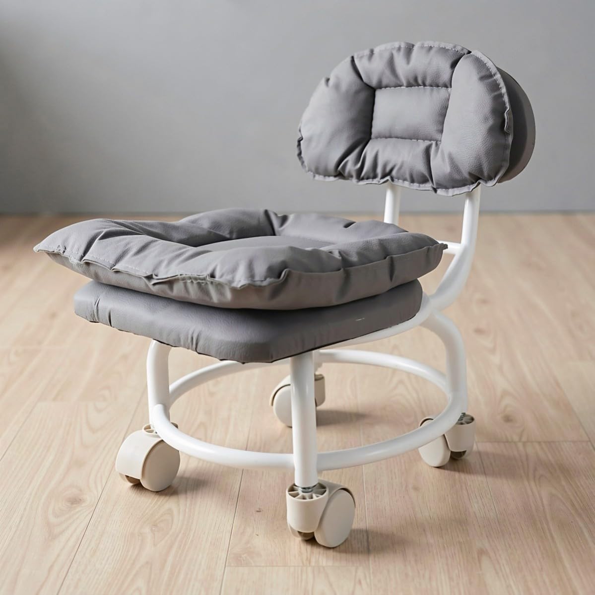 IMIKEYA Low Rolling Stool Chair with Backrest and Padded Seat, Plastic