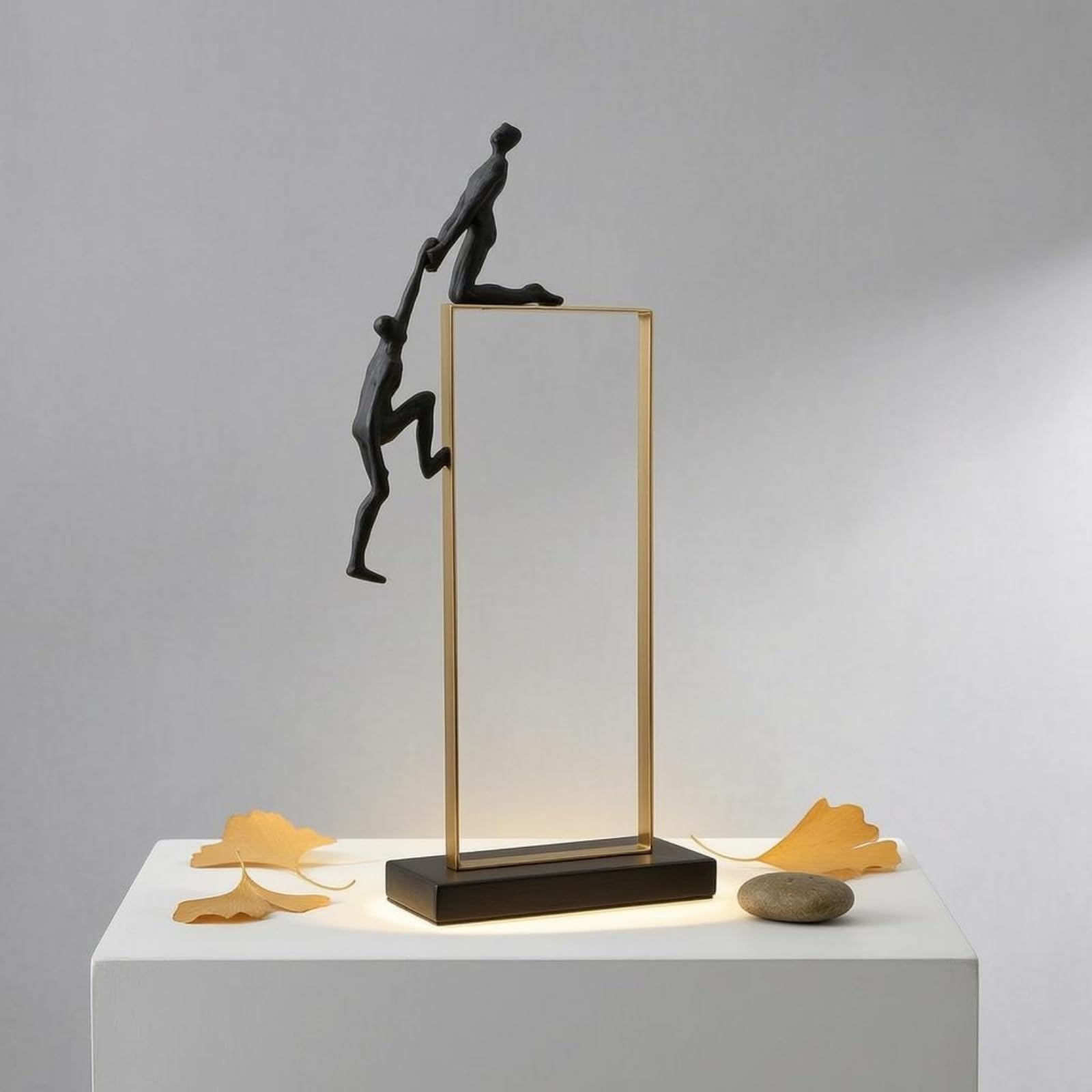 Figurina Decorativa Scultura Statua da Tavolo Soprammobile Elegante in Metallo con Telaio Rettangolare E Fondello Nero Adatta per Consolle Studio, 22 10 45.5cm