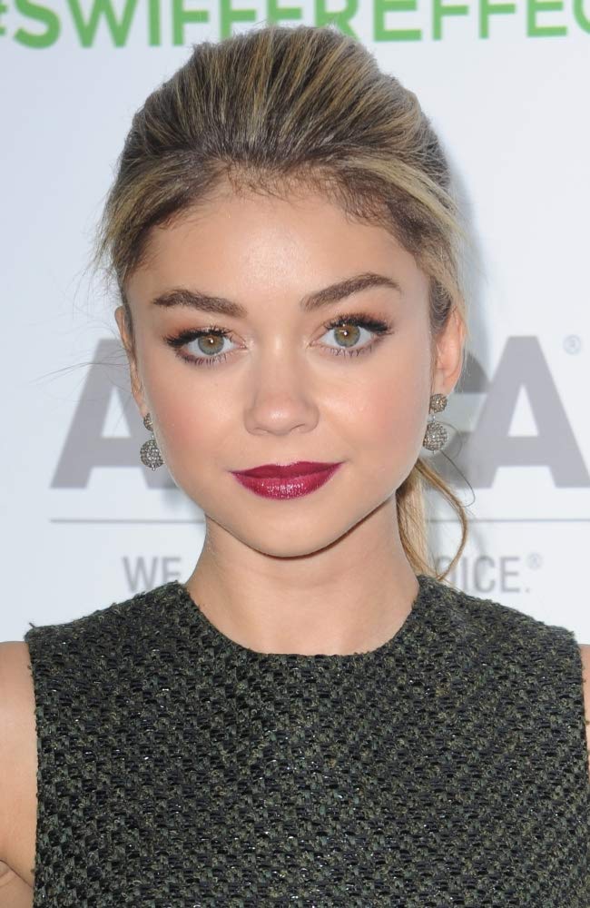 Posterazzi Poster Print Sarah Hyland At A Public Appearance