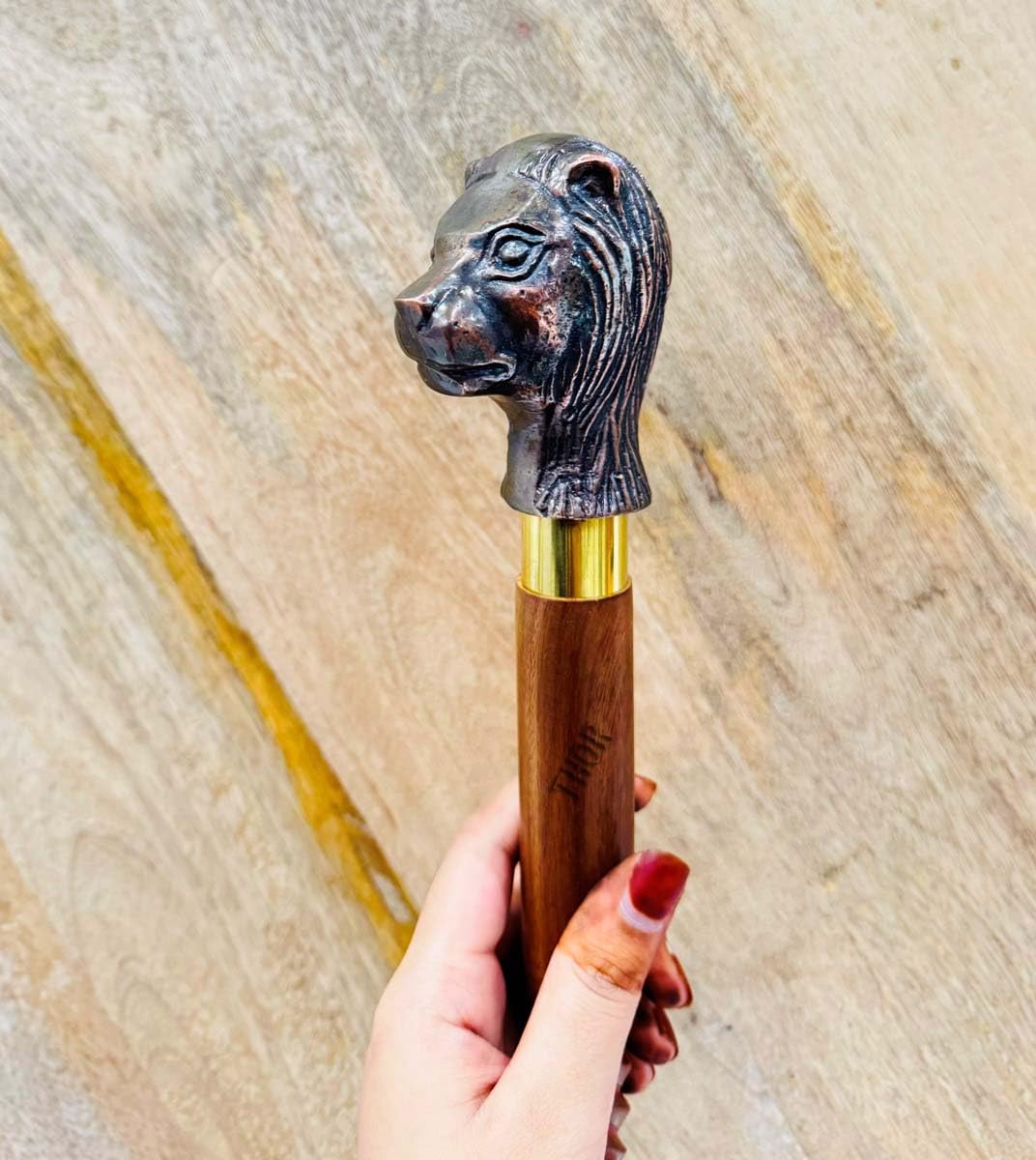 Bastone da passeggio in legno anticato fatto a mano, manico in ottone massiccio, stile vintage (bastone da passeggio in legno pieghevole in 3 pezzi)