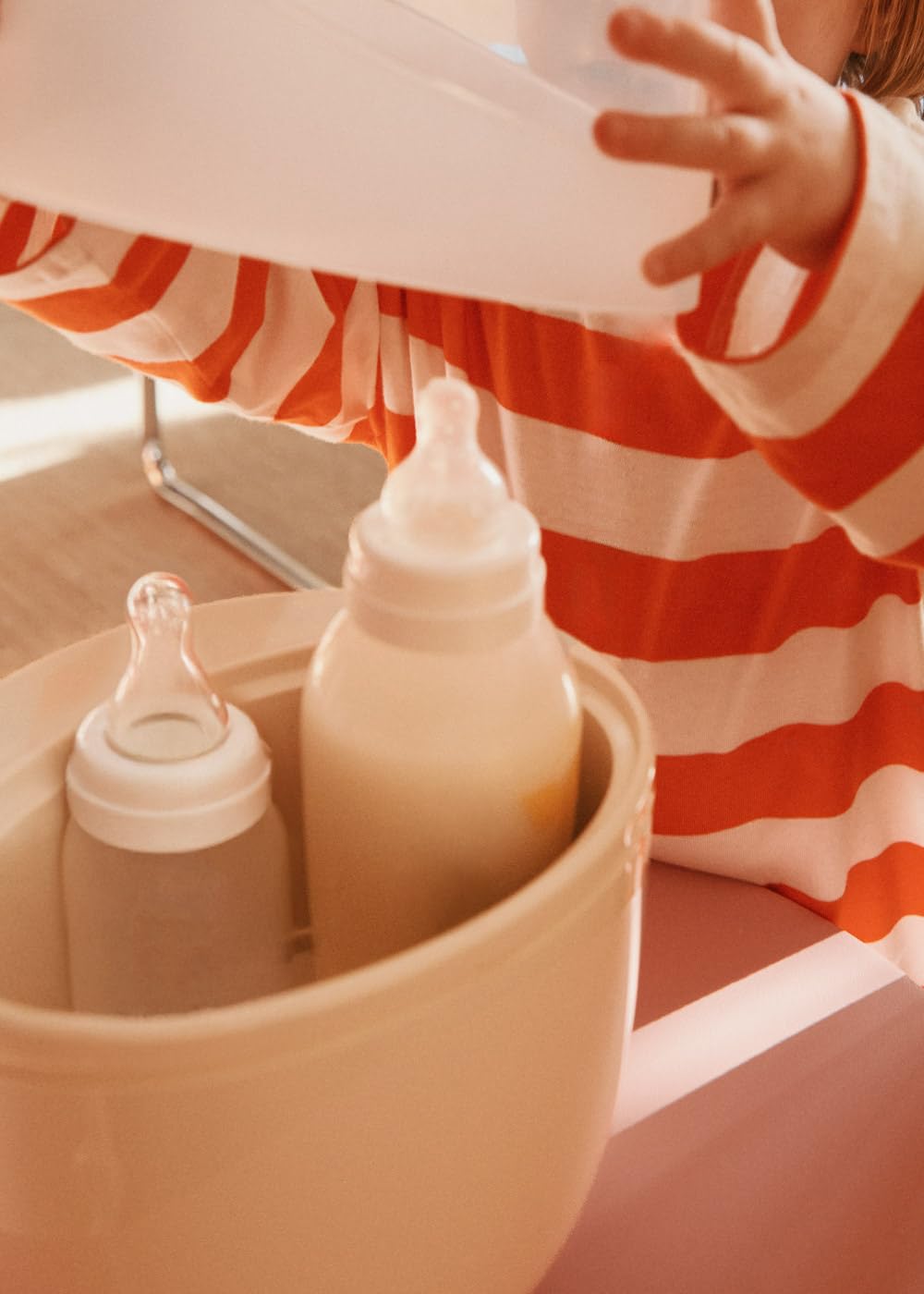 CREATE/BABY BOTTLE WARMER/Chauffe-biberon et stérilisateur 2 biberons blanc cassé/Fonction de cuisson à la vapeur, capteur de température NTC, programmable, 300W