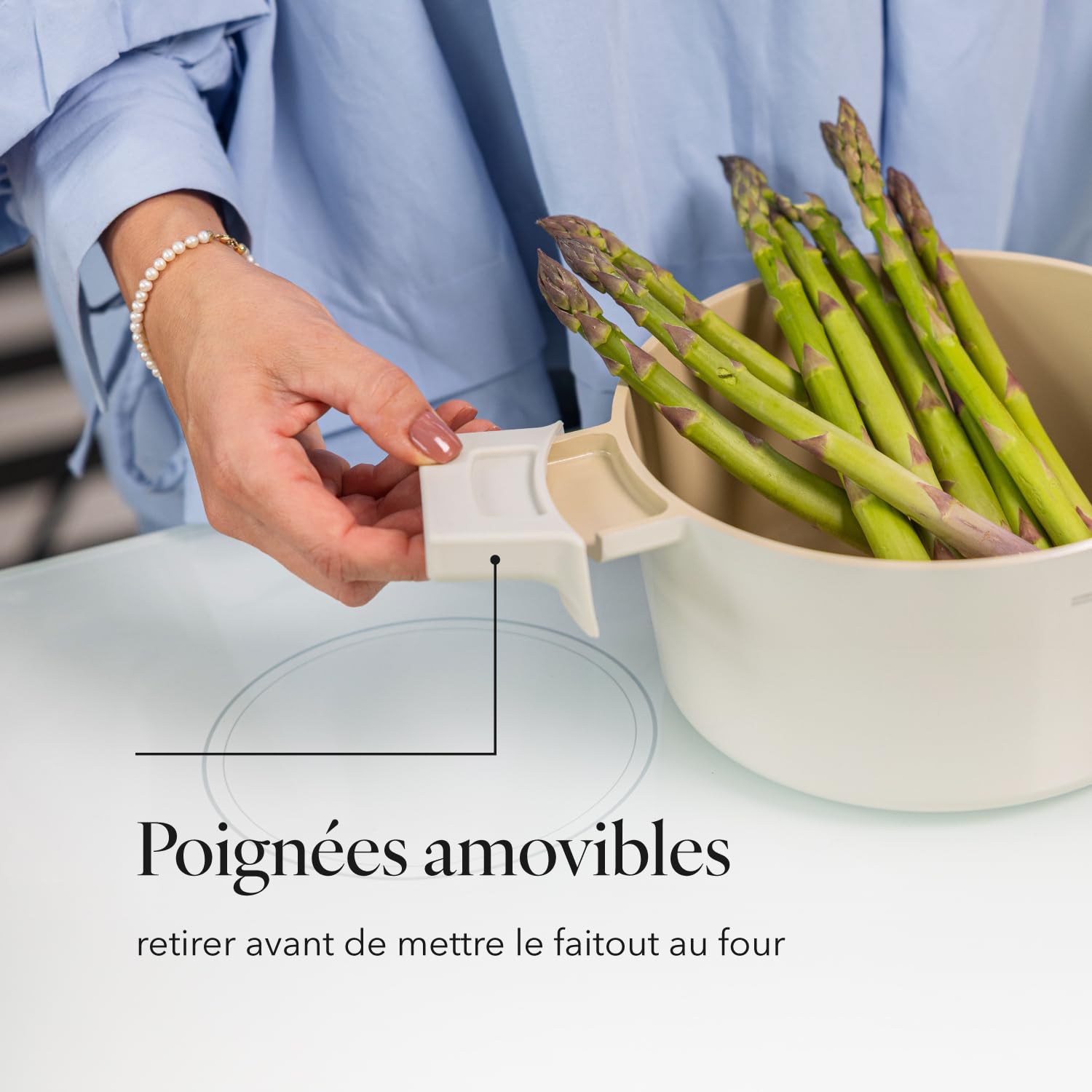 FLORINA Nube Casserole en aluminium | 24 cm | 5,8 l | Compatible induction | Revêtement céramique anti-rayures | Poignée Soft-Touch aspect bois | Couvercle en verre résistant à la chaleur