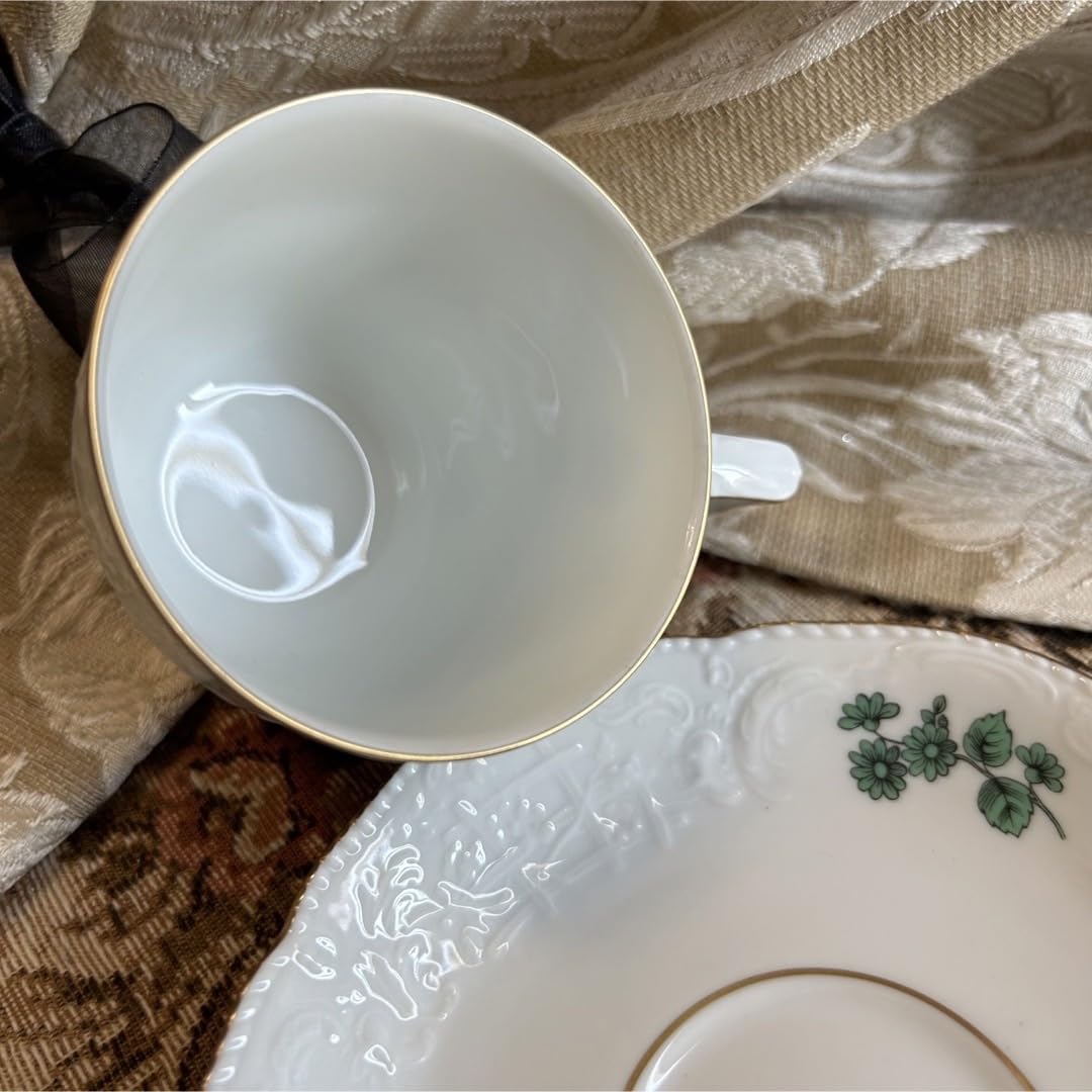 ドイツ製 ROSENTHAL マイセンフラワーグリーン 美しいレリーフ プレート ドイツ製 ROSENTHAL マイセンフラワーグリーン 美しいレリーフ