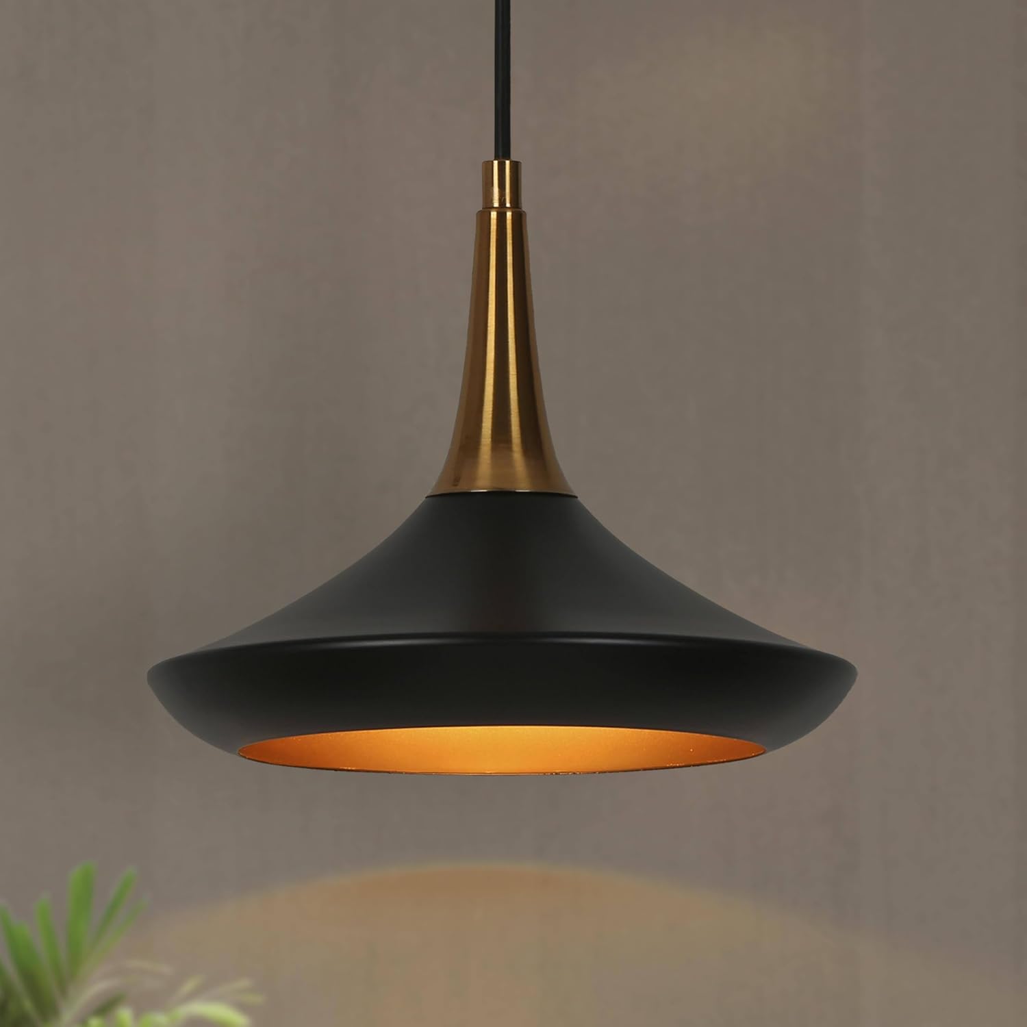 KSANA 9'' Pendant Lights Kitchen Island, 1-Light Black and Gold Brass Kitchen Pendant Lighting Over Island, 9 Inch Modern Metal Pendant Light Fixtures