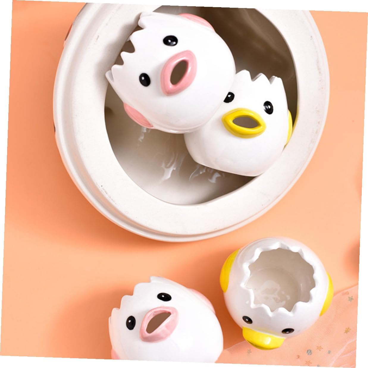 FUOYLOO Practical Ceramic Egg Separator for Baking Cute Chicken-shaped Egg Yolk Filter Kitchen Tool Household Pink