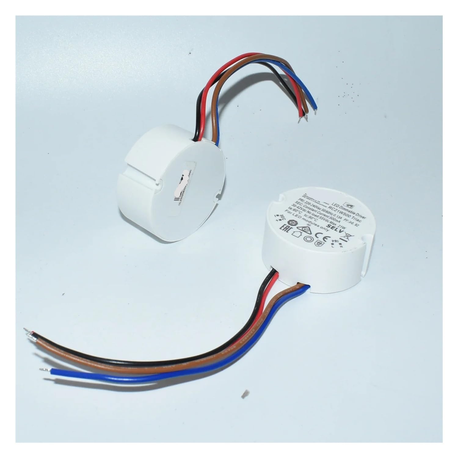 Dimmable LED Light Round Driver Power Supply Class 2 500mA 700mA Triac Dimming Transformer with Mounting Hole Constant Current (700mA)