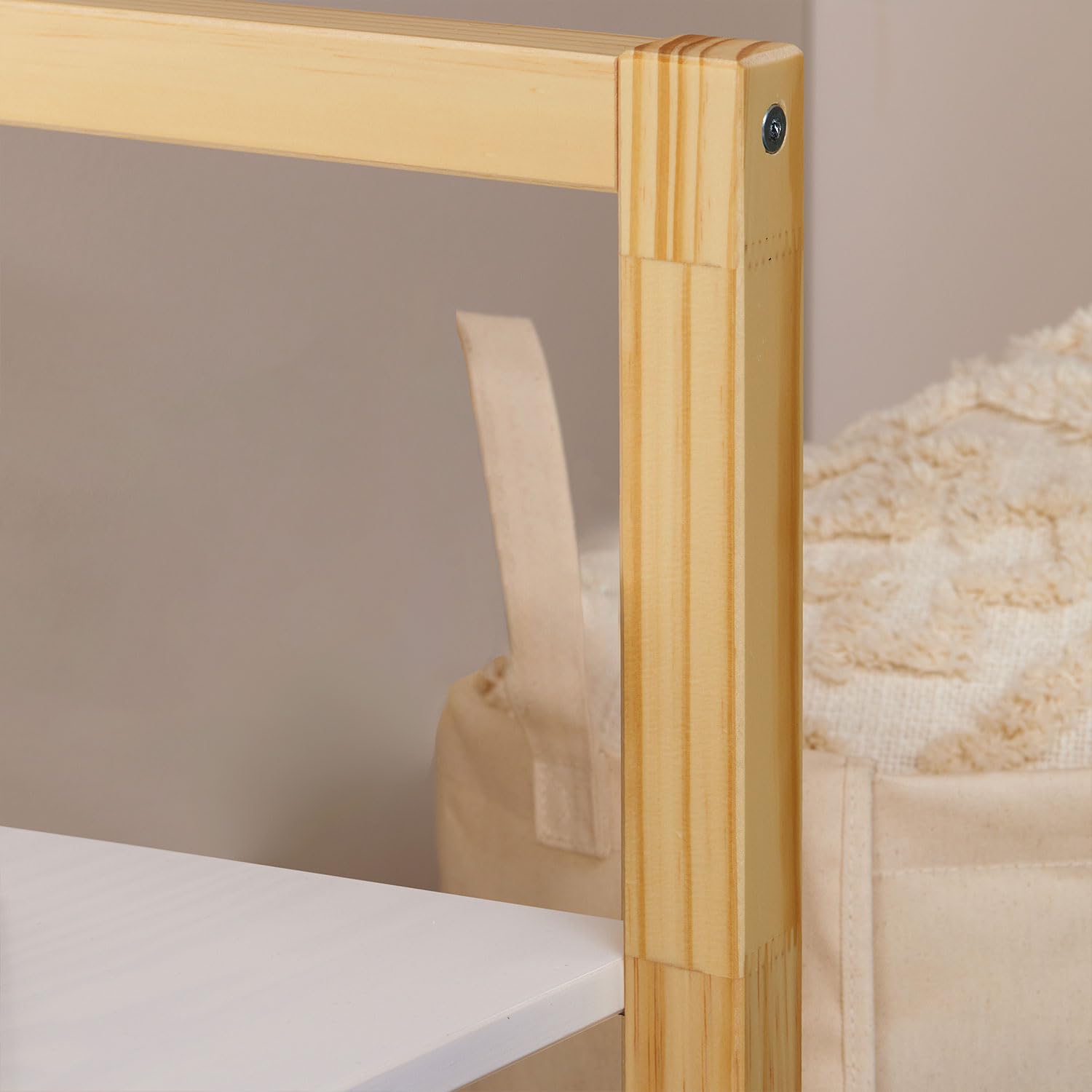 IDIMEX Kinderschreibtisch SUZA höhenverstellbar Massivholz Natur/weiß - Tischplatte in 4 Höhen verstellbar, ideal für kleine Räume, minimalistisches Design im Montessori-Stil