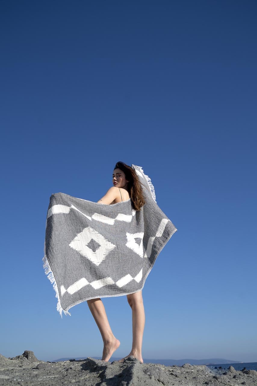 Serviette de plage turque AFRODISIAS drap de bain coton noir compact absorbant pour piscine et voyage