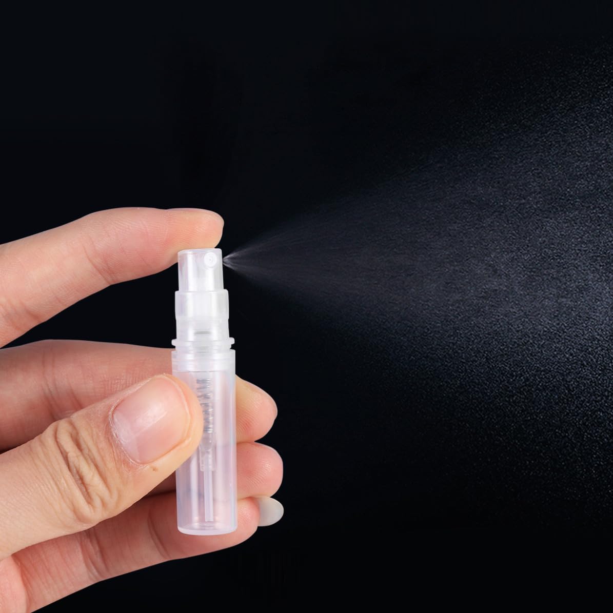 Lurrose 60 Botellas de Perfume Recargables de Plástico de 2ml, Mini Spray Portátil para Agua y Brumas Corporales, Adecuado para Viaje y Uso Diario