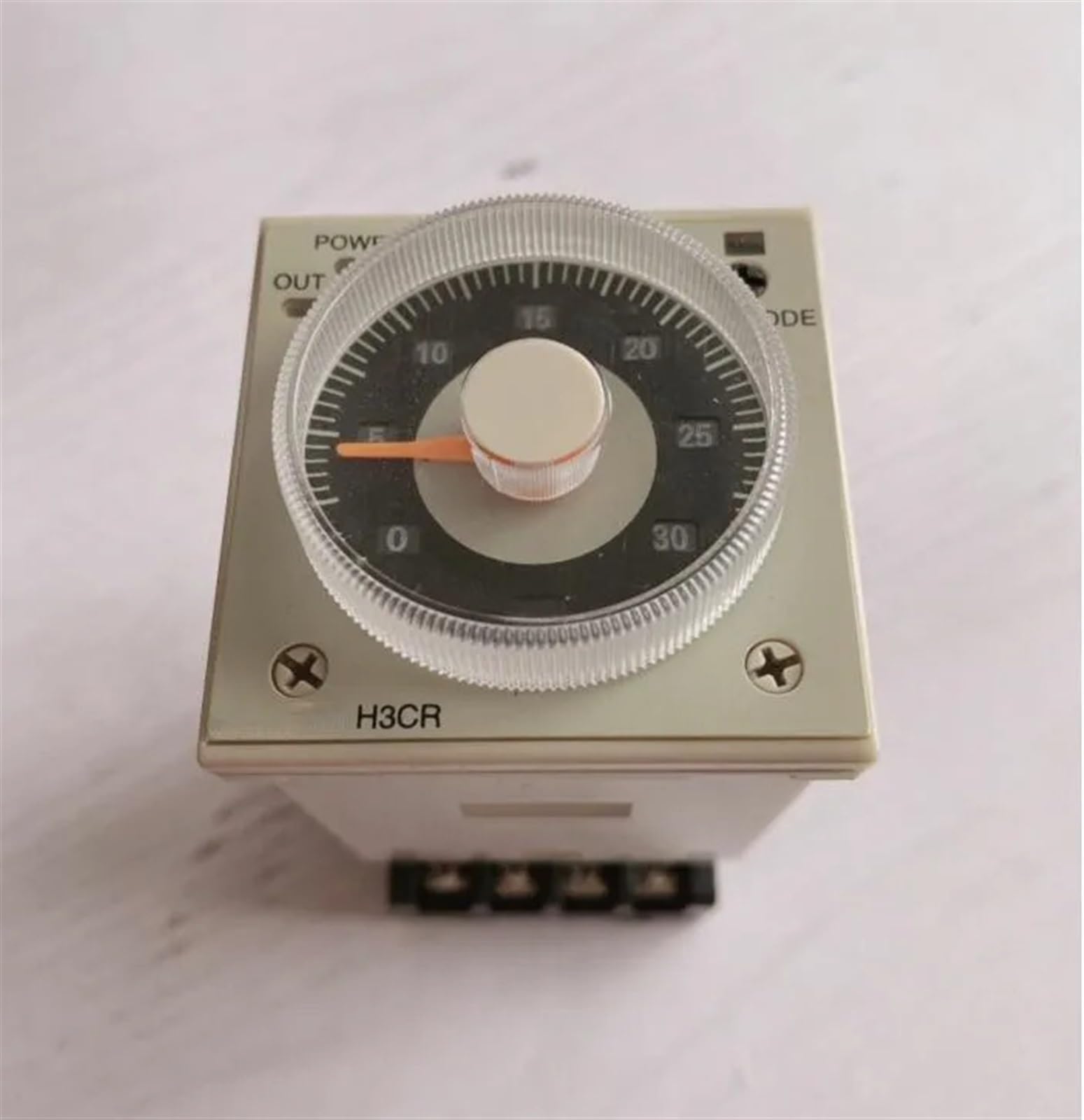 Relé de tiempo H3CR-A de 11 pines con base y rango de voltaje AC100-240V 4
