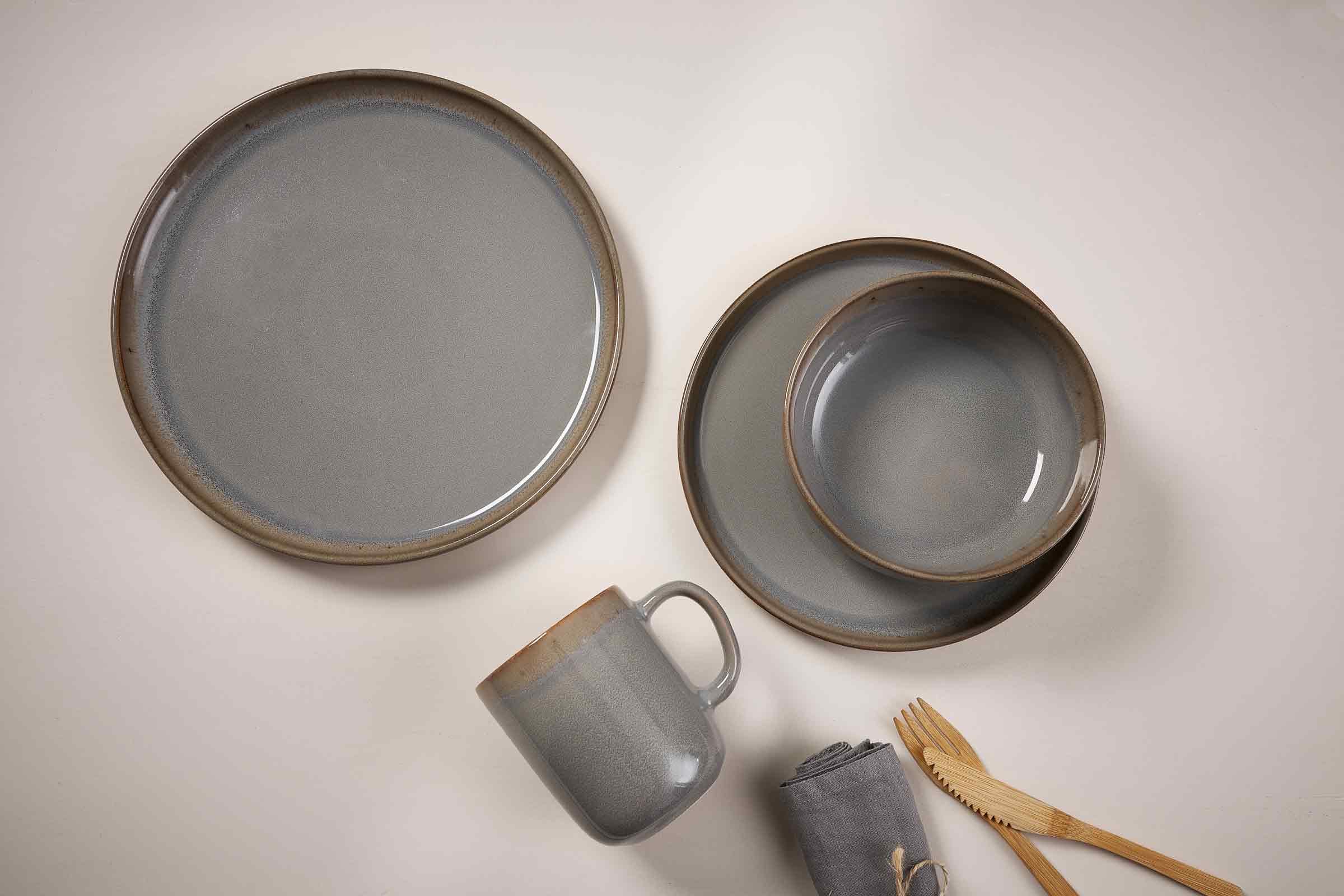 Ritzenhoff & Breker Malaga Kaffeebecher-Set 6-teilig, 380 ml, Steingut-Henkelbecher im minimalistischen Stil, Spülmaschinen- & Mikrowellenfest, Grau