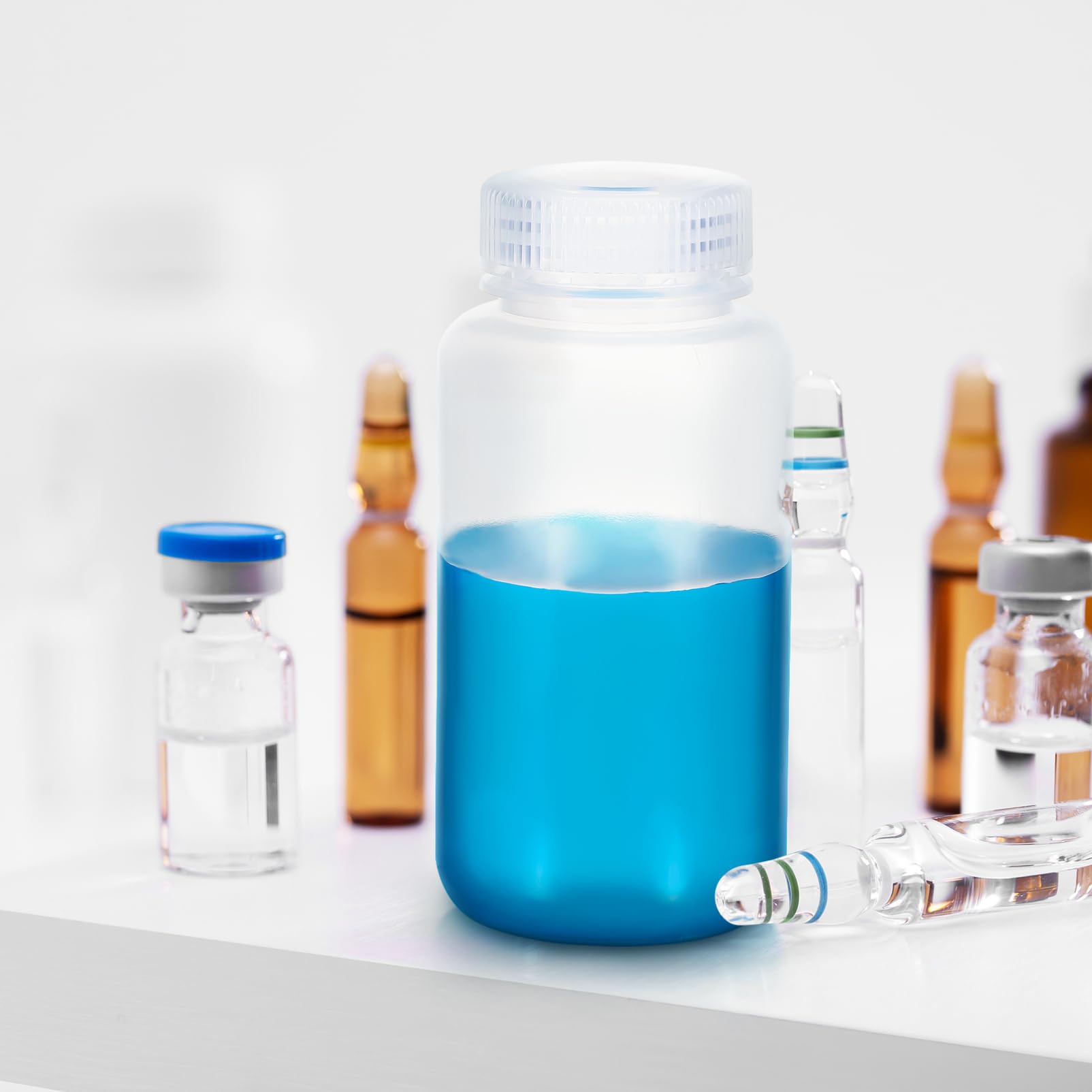 NIYANGLE 4pcs Reagent Bottles Laboratory Clear Plastic Bottles Lids Liquid Sample Containers Refillable Travel Lotion Containers 250ml