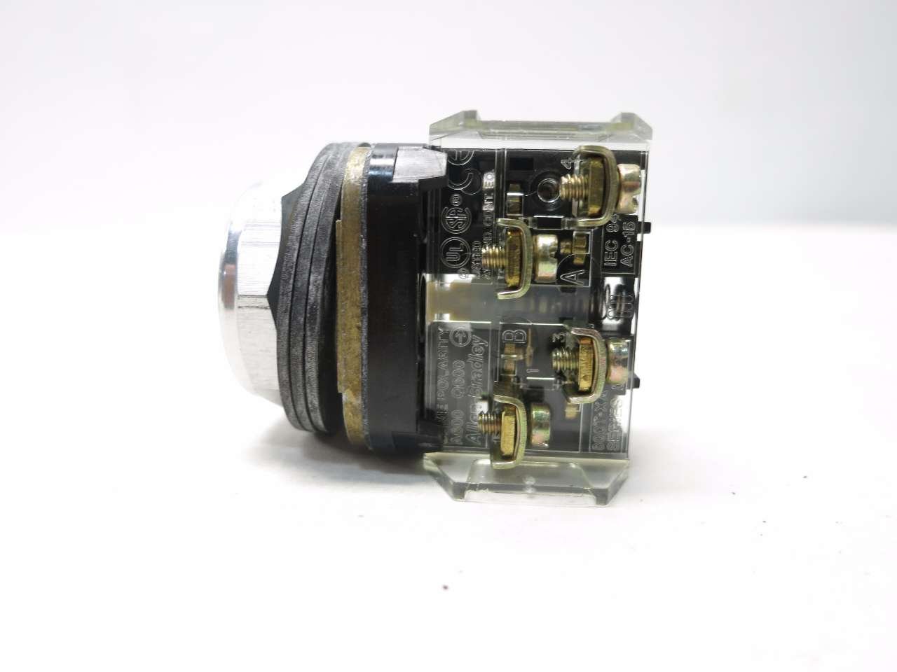 ALLEN BRADLEY 800T-A2A PUSHBUTTON