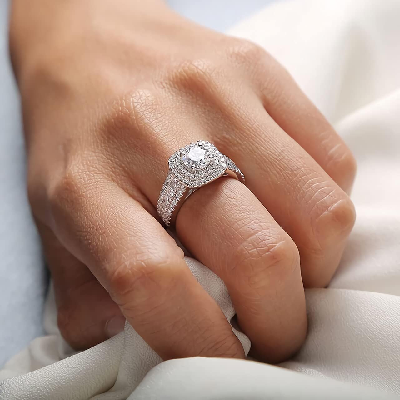 925 Sterling Silver 2CT Moissanite Engagement Rings for Women, Platinum Plated Silver Women's Engagement Ring for Wedding, Anniversary - Image 4